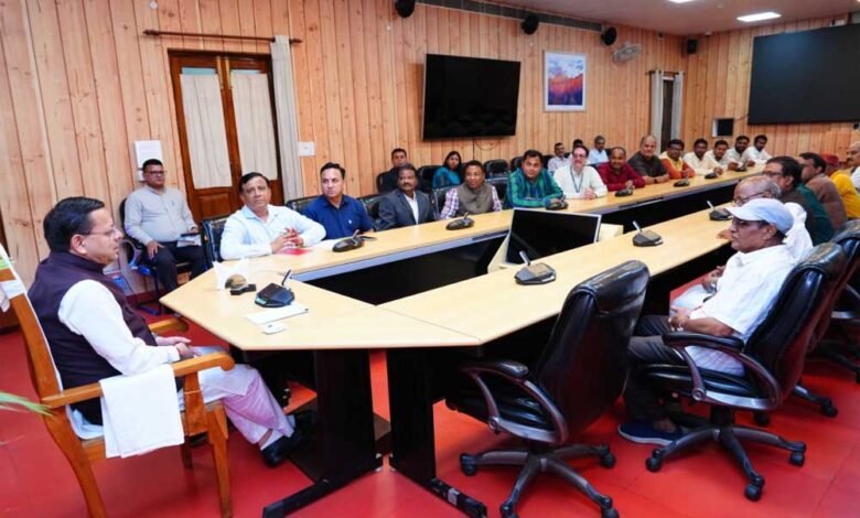 देवभूमि-छत्तीसगढ़ संवाद को मिली नई दिशा, मुख्यमंत्री धामी से मिले मीडिया प्रतिनिधि 10 Dev bhumi 01