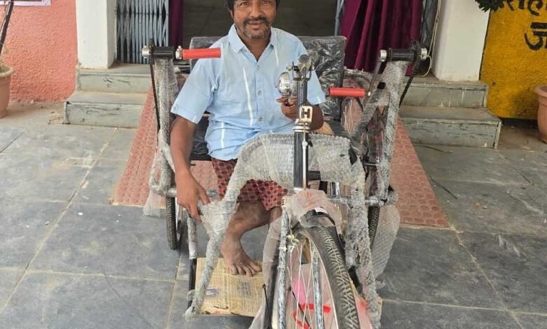 समाज कल्याण विभाग ने जनपद पंचायत धरमजयगढ़ के माध्यम से पहुंचाई सहायता, आत्मनिर्भर जीवन की ओर बढ़े गणेश राम यादव 1 Divgyang 01 2
