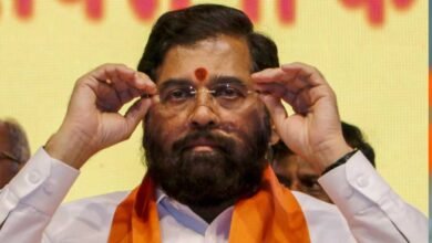 एकनाथ शिंदे की सेहत बिगड़ी: तेज बुखार और कमजोरी के बाद अस्पताल में भर्ती, डॉक्टरों की निगरानी में इलाज जारी 3 Eknath Shinde 71 2