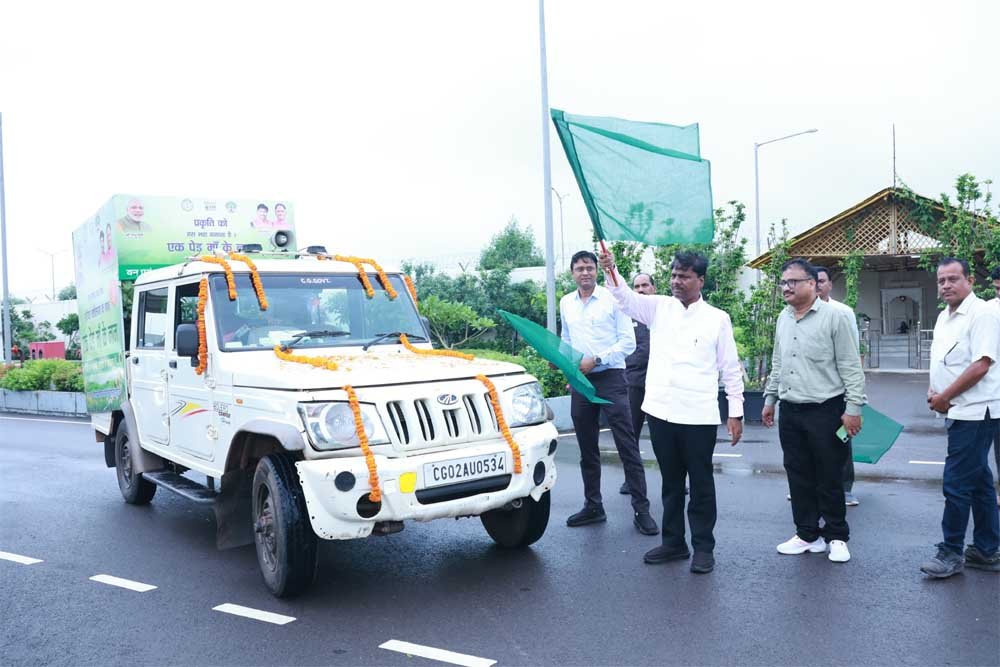 हरित रायपुर की ओर बड़ा कदम, वन मंत्री केदार कश्यप की पहल पर 70 वार्डों में मुफ्त पौधे मिलेंगे 1 Grreee 0222