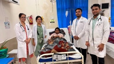 सिम्स बिलासपुर के चिकित्सकों की तत्परता से चाकू लगने से गंभीर घायल 15 वर्षीय किशोर को मिला नया जीवन’ 5 Ilaj 01 2