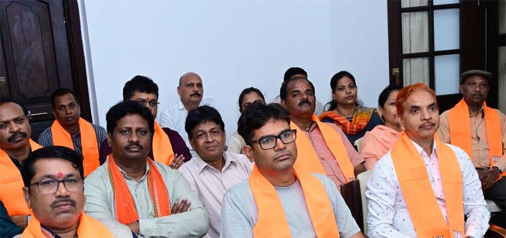 मन की बात’ करोड़ों नागरिकों को एक साझा उद्देश्य से जोड़ने का सशक्त माध्यम : वित्त मंत्री ओपी चौधरी 1 Man 02