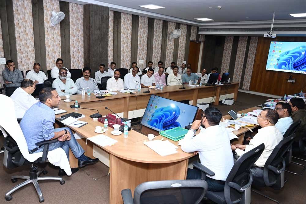 यूटिलिटी शिफ्टिंग कार्य में तेजी लाएं, सरकारी भवनों के उपकरणों का डिजिटल रिकॉर्ड रखें 1 Pwd 06