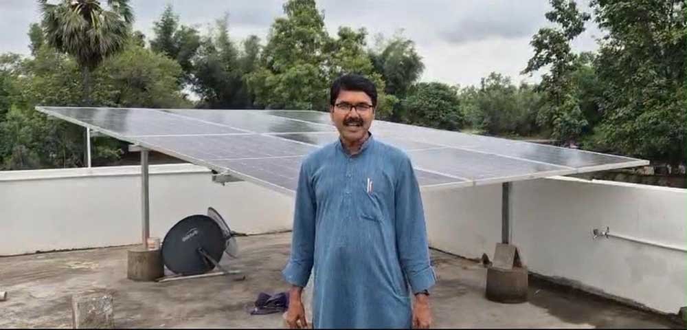 सौर ऊर्जा बनी बचत का आधार, पीएम सूर्य घर योजना से रघुचंद कर्रे का बिजली बिल हुआ जीरो 1 Solar 01 2