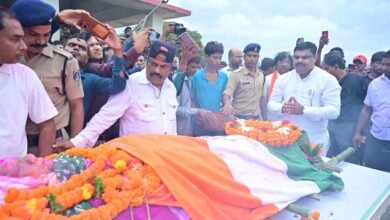 लोककला की महान साधिका डॉ. तीजन बाई को शिक्षा मंत्री ने दी श्रद्धांजलि, अंतिम संस्कार में किया नमन 4 Tijan 02