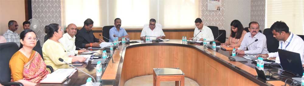 हर परियोजना की नियमित मॉनिटरिंग, समय-सीमा में कार्य पूर्ण करने और सांस्कृतिक विरासत के संरक्षण-संवर्धन के दिए निर्देश 1 rAJESH 02 1