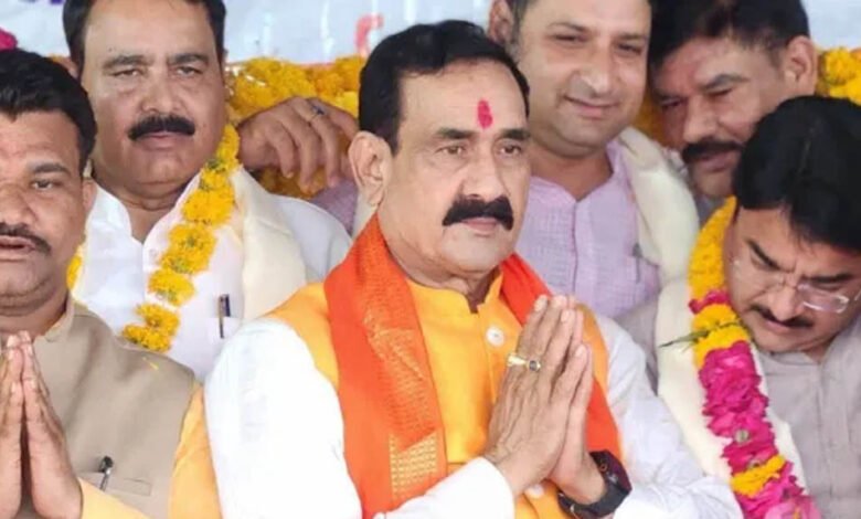 दतिया में बीजेपी का नया फॉर्मूला तैयार! नरोत्तम मिश्रा पर स्थिति साफ नहीं, आशुतोष तिवारी को मिल सकता है बड़ा पद 10 10A 144