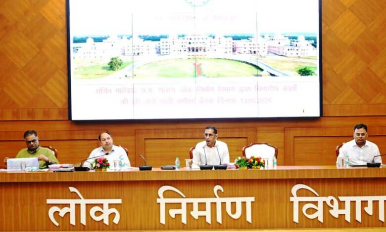 PWD सचिव ने की सड़क-भवन निर्माण कार्यों की समीक्षा, प्रोजेक्ट्स की प्रगति पर लिया अपडेट 5 13A 218