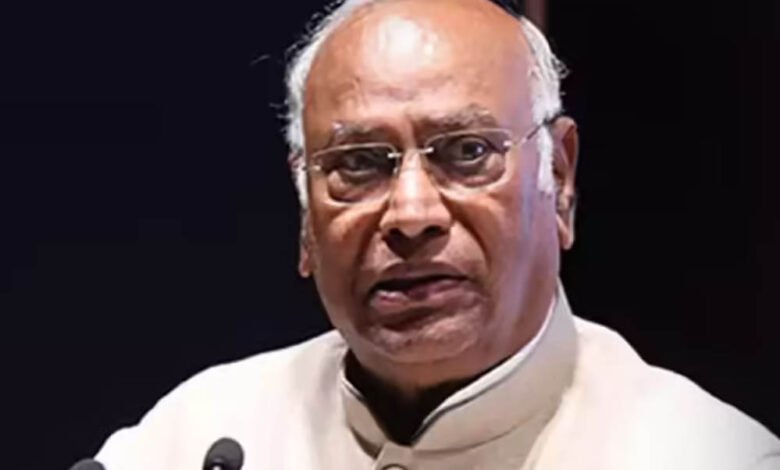 मंच के ‘शुद्धिकरण’ विवाद पर सदन में घमासान, जेपी नड्डा ने जताई नाराजगी; जांच का दिया भरोसा 4 13A 89