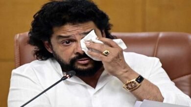 BJP की पदयात्रा से पहले कर्नाटक सरकार को झटका! घोटाले में घिरे मंत्री बी नागेंद्र ने छोड़ा पद 2 29A 8