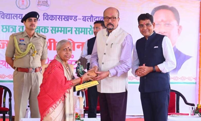 सफलता का मंत्र: जुनून के साथ मेहनत करें, लक्ष्य जरूर होगा हासिल—राज्यपाल डेका 5 30 A 23