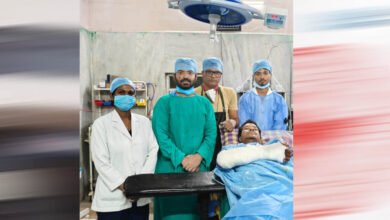 220 बिस्तरीय शासकीय अस्पताल मनेंद्रगढ़ की बड़ी उपलब्धि: जटिल त्वचा प्रत्यारोपण से युवक को मिला नया जीवन 6 6A 87