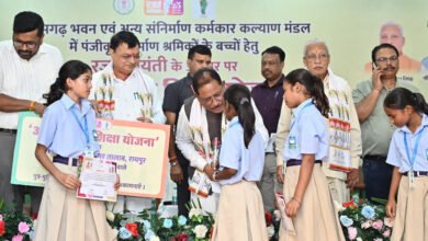 छत्तीसगढ़ में श्रमिक कल्याण को मिली नई दिशा, ढाई साल की उपलब्धियों का सरकार ने पेश किया रिपोर्ट कार्ड 2 7A 239