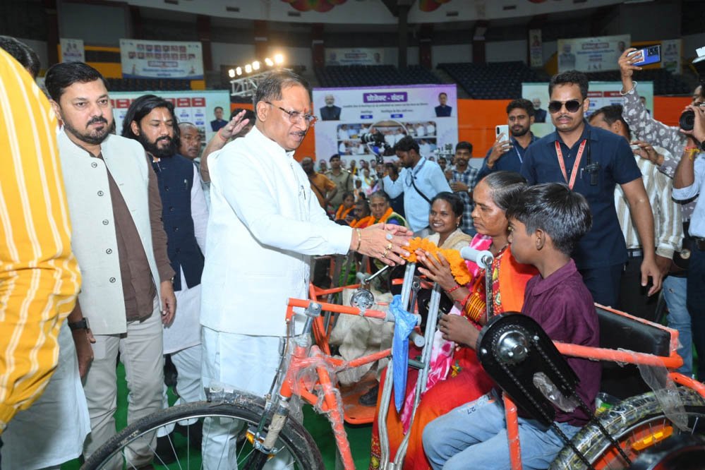 रायपुर: समाज कल्याण योजनाओं से बदली जरूरतमंदों की जिंदगी, छत्तीसगढ़ मॉडल की हो रही सराहना 1 7A 81