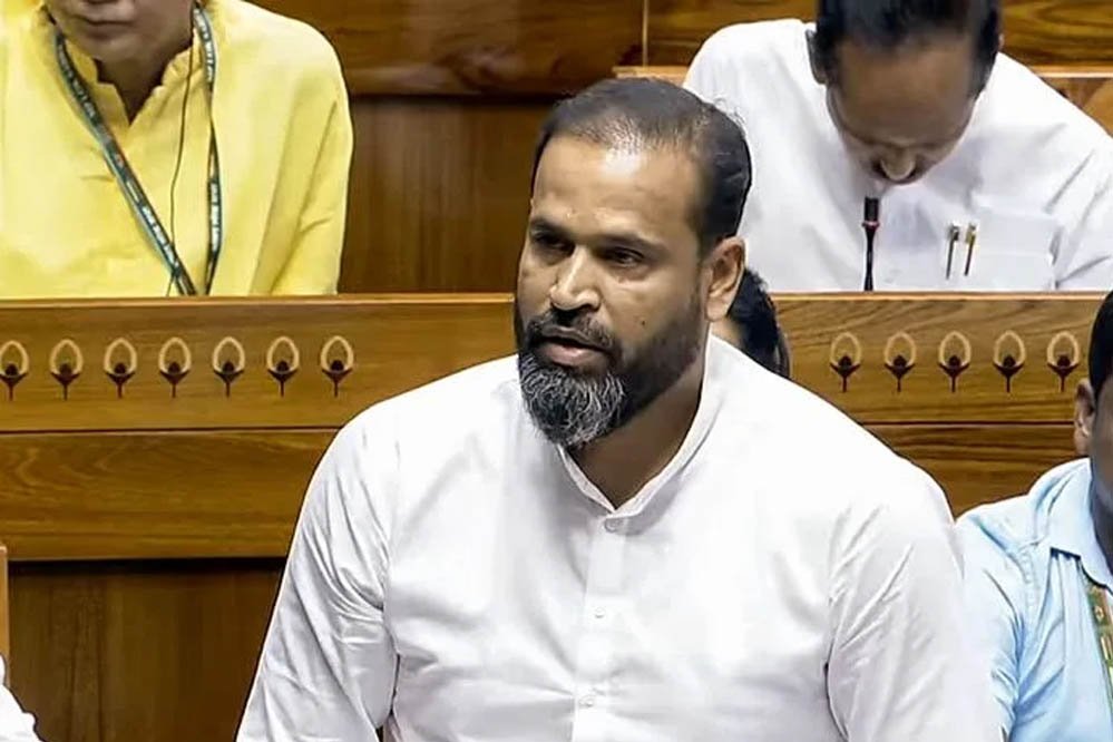 मस्जिदों के लाउडस्पीकर को लेकर सियासत तेज, युसूफ पठान ने अमित शाह से की कार्रवाई की अपील 1 7A 99