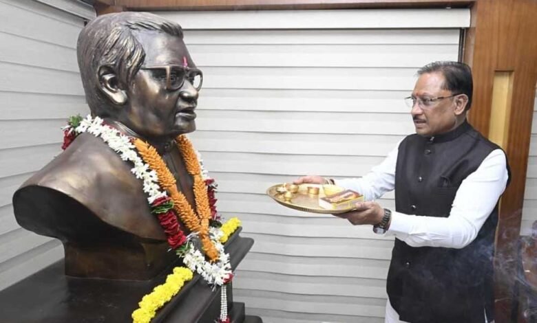 अटल जी के संकल्प और दूरदर्शी नेतृत्व ने छत्तीसगढ़ को दी नई पहचान, सुशासन और अंत्योदय की राह पर आगे बढ़ रहा प्रदेश : मुख्यमंत्री साय 6 Atal 03