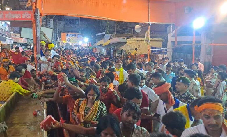 CG में सावन के दूसरे सोमवार शिवालयों में भक्तों की भीड़, कांवड़ लेकर पहुंचे श्रद्धालुओं ने किया जलाभिषेक 9 Chhattisgarh News 03 3 8