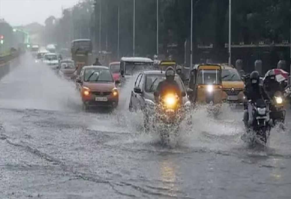 रायपुर-मुंगेली में जोरदार बारिश, उत्तर छत्तीसगढ़ में अगले 24 घंटे भारी बरसात का अलर्ट 1 Chhattisgarh News 04 1 8