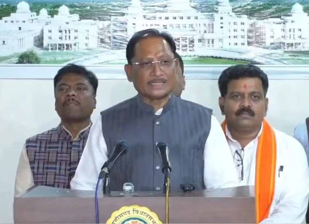 नक्सलवाद के खिलाफ निर्णायक सफलता, बस्तर के विकास में नया अध्याय शुरू: CM विष्णु देव साय 1 Chhattisgarh News 04 3 18