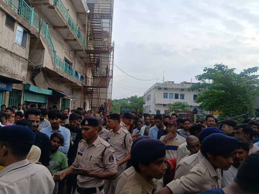 रायपुर पुलिस ने 600 प्रवासियों और किरायेदारों का किया वेरिफिकेशन, 6 संदिग्धों से पूछताछ जारी 1 Chhattisgarh News 05 2 2