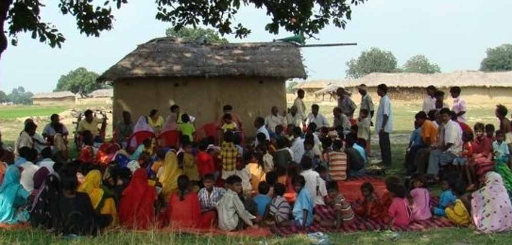 बस्तर की अनोखी परंपरा: अपराध पर सामाजिक सजा, पूरे समाज को कराया जाता है सामूहिक भोज 1 Chhattisgarh News 09 3 2