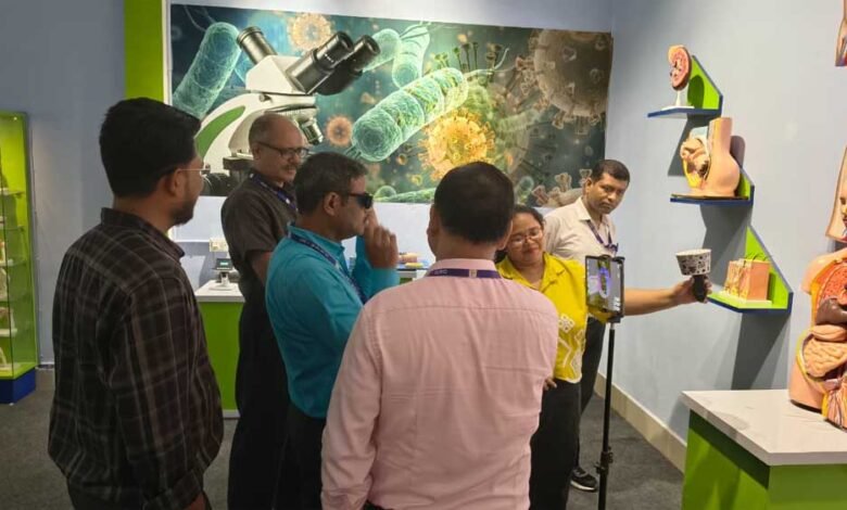 विज्ञान एवं नवाचार के क्षेत्र में विद्यार्थियों की भागीदारी बढ़ाने के प्रयासों को मिली सराहना 3 Isro 03