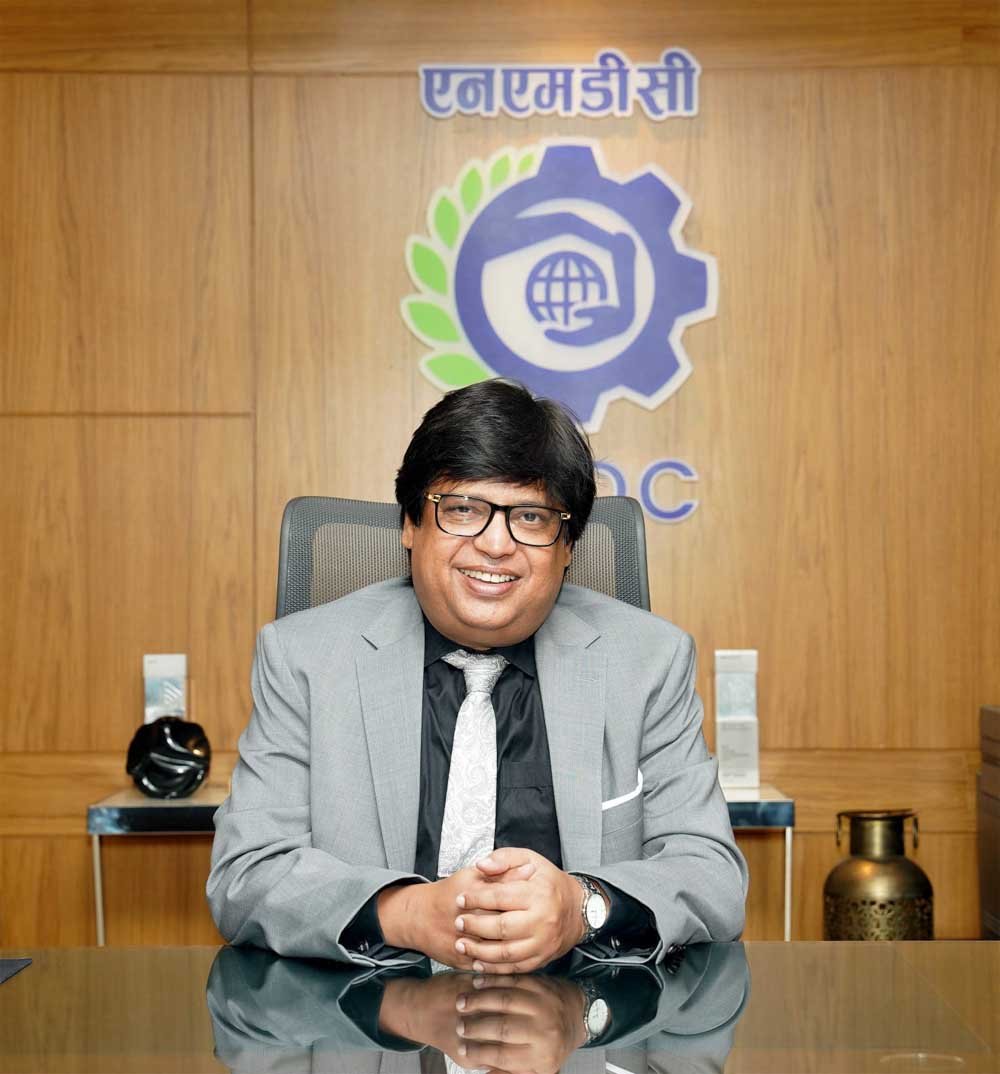 एनएमडीसी ने वित्त वर्ष की पहली तिमाही में मजबूत प्रदर्शन दर्ज किया - राजस्व 6,795 करोड़ रुपये तक पहुंचा। 1 Md 01