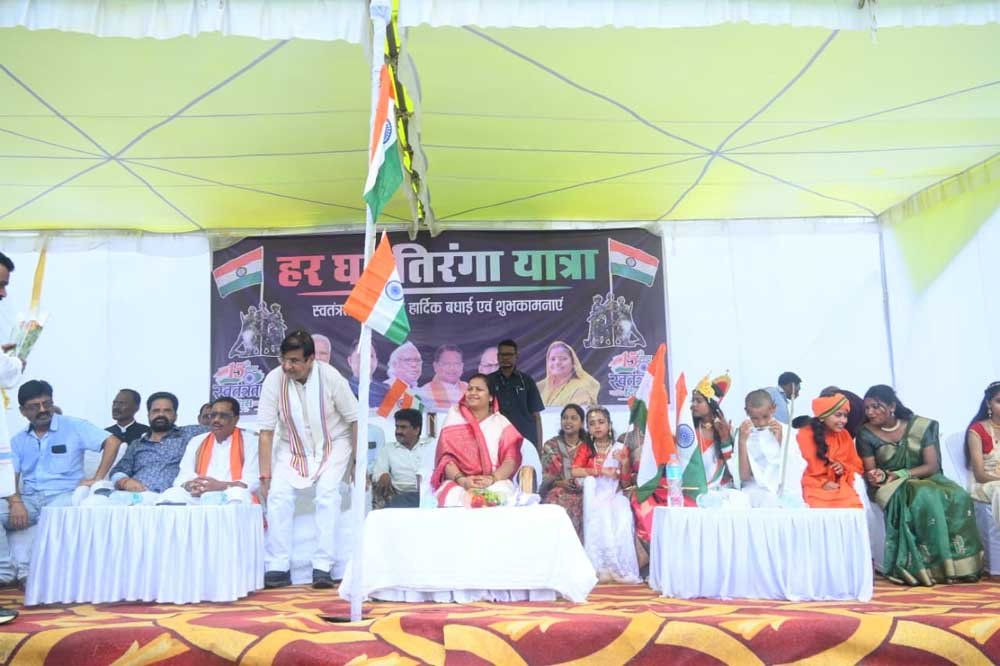 तिरंगे के सम्मान में सूरजपुर हुआ राष्ट्रभक्ति से सराबोर, मंत्री राजवाड़े ने किया नेतृत्व 1 Rajwade 03