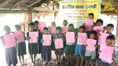 घमंडी के बच्चों को गांव में ही मिली शाला और जाति प्रमाण पत्र 5 School 01 3