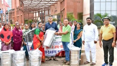 अनुसूचित जाति उपयोजना के तहत किसानों को स्टोरेज बिन वितरित 4 Storge 01