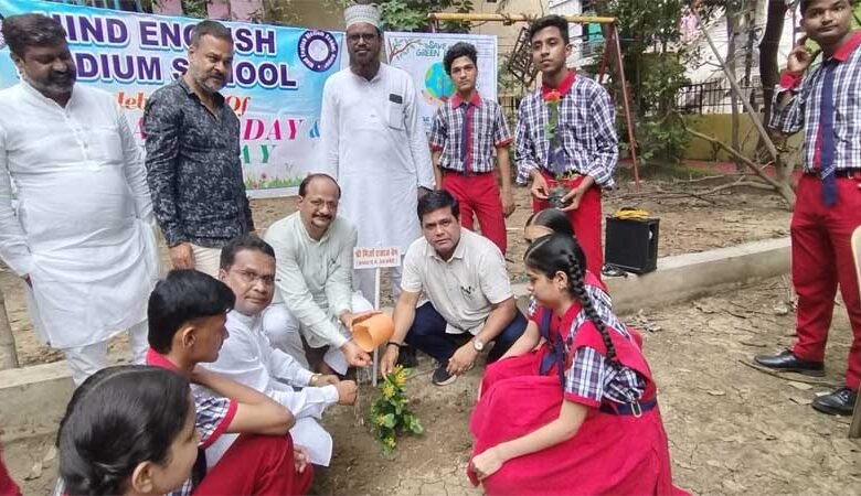 पेड़ों के बग़ैर जीवन की कल्पना नहीं की जा सकती - मिर्ज़ा एजाज़ बेग 10 Tree 01 1