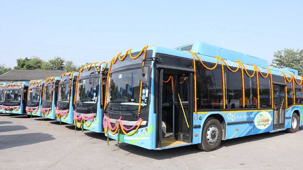 धमतरी-रायपुर रूट पर बढ़ा बस किराया, संचालकों ने ईरान युद्ध को बताया वजह; यात्री परेशान 1 bus electric 96 3