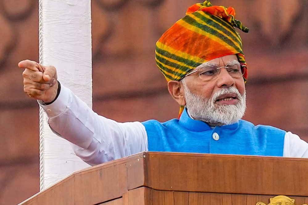 Article 370 हटने पर PM मोदी का संदेश, बोले- यह ऐतिहासिक निर्णय, देश की एकता का नया अध्याय 1 modi 24A 92 2
