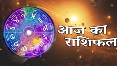 आज का राशिफल 15 अगस्त 2026: 12 राशियों के लिए कैसा रहेगा शनिवार? जानें पैसा, नौकरी, प्रेम और सेहत का हाल 2 rashifal 1 13 129 2