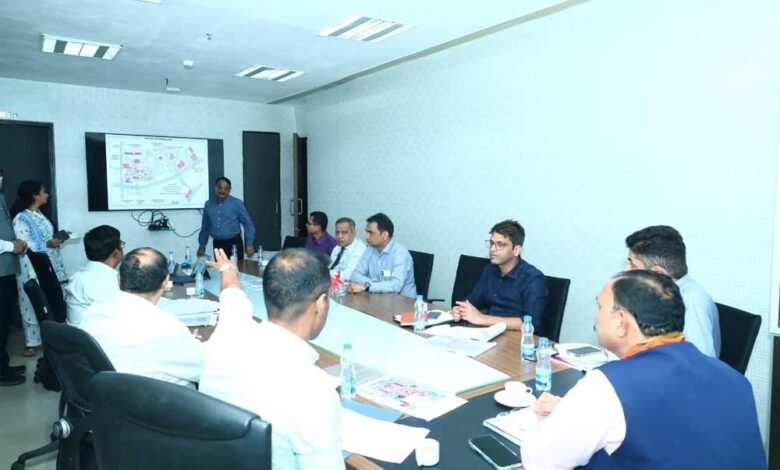 स्वास्थ्य एवं लोक निर्माण विभाग सचिव ने मंत्रालय में की समीक्षा, विभिन्न विषयों पर हुई विस्तृत चर्चा 5 sWATH 03 HJ