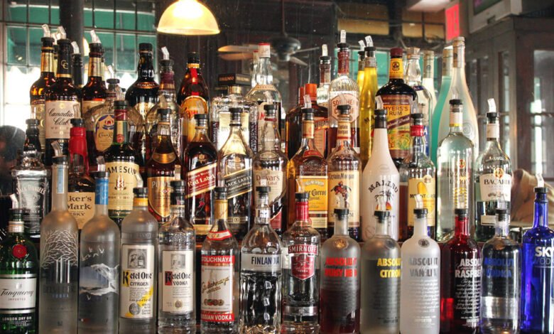 शराब दुकानों में गड़बड़ी पर आबकारी विभाग का बड़ा एक्शन 9 wine liquor 1A 80 3