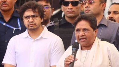 BSP में बड़ा सियासी घटनाक्रम: आकाश आनंद के ससुर अशोक सिद्धार्थ का राजनीति से संन्यास, मायावती पर कही बड़ी बात 2 10A 44