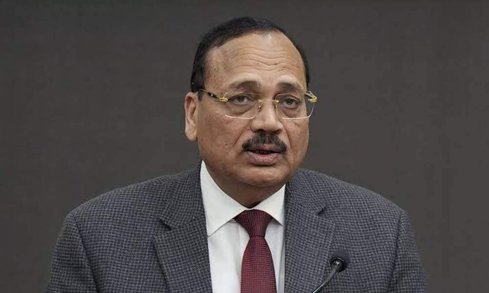 आर्थिक अपराधों पर CJI सूर्यकांत का जोर, बोले- कानून का राज जरूरी 1 158 9