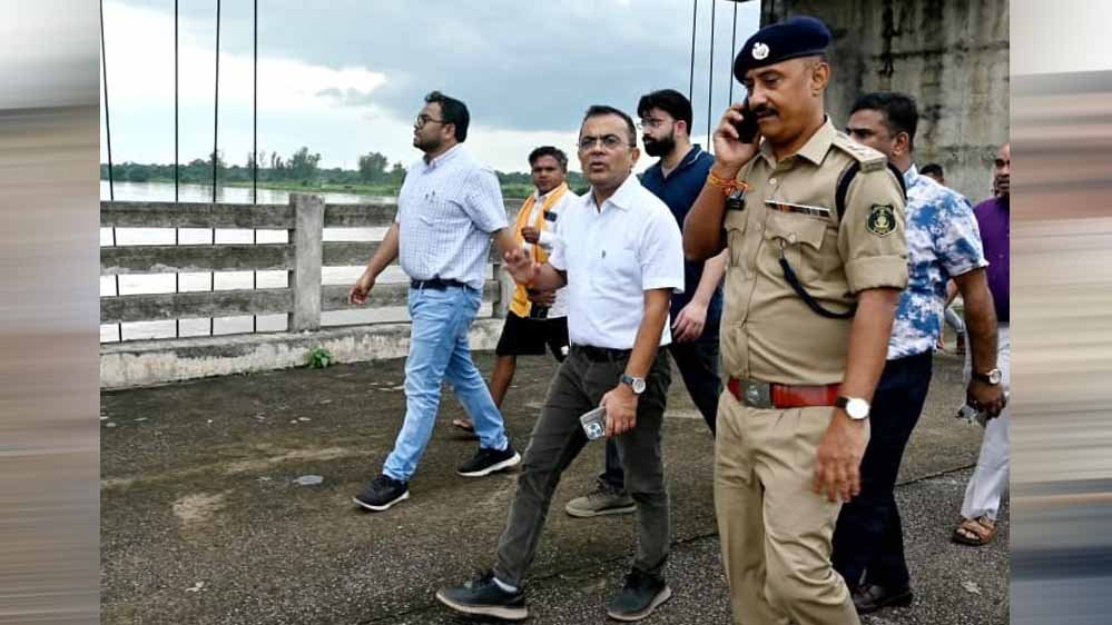 Gangrel Dam के सभी गेट खोले गए, महानदी के तटीय क्षेत्रों में हाई अलर्ट; संवेदनशील इलाकों का निरीक्षण 1 26A 259