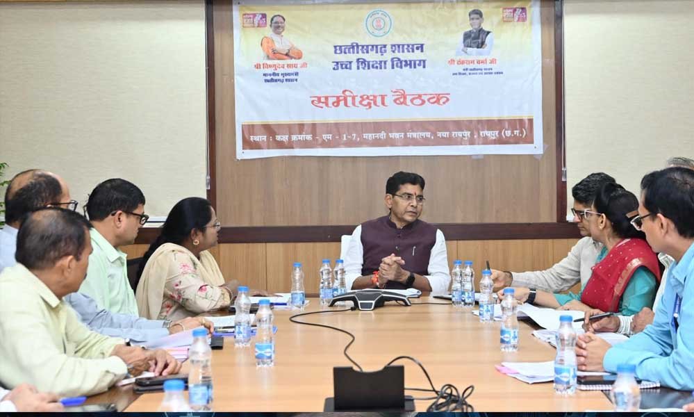 CG में 700 Assistant Professor की भर्ती जल्द, प्रमोशन में अनावश्यक विलंब न करने के मंत्री टंक राम वर्मा के निर्देश 1 2A 275 1