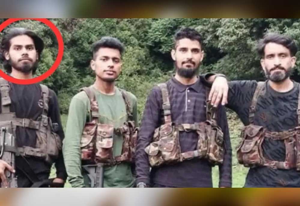 कश्मीर में आतंक के खिलाफ बड़ा एक्शन, पाकिस्तानी लश्कर कमांडर यासिर मारा गया 1 5A 178