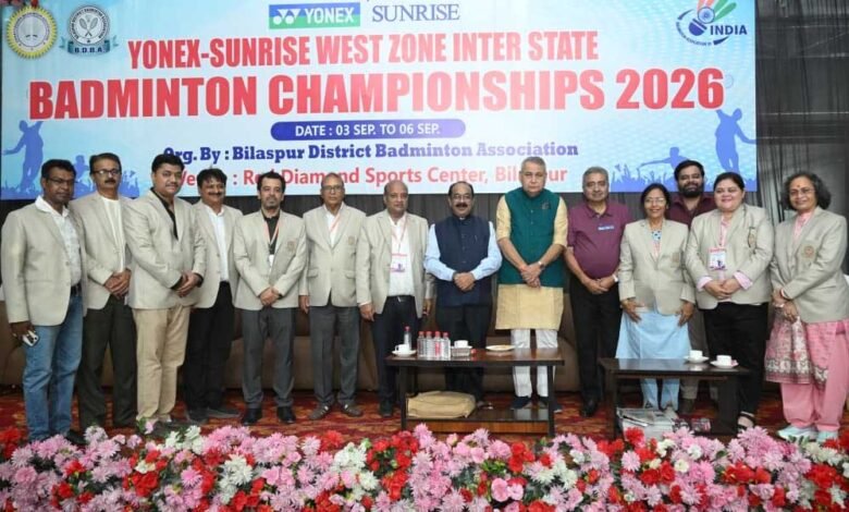 उप मुख्यमंत्री अरुण साव ने वेस्ट जोन इंटर स्टेट बैडमिंटन प्रतियोगिता के विजेताओं को किया पुरस्कृत 5 6A 195