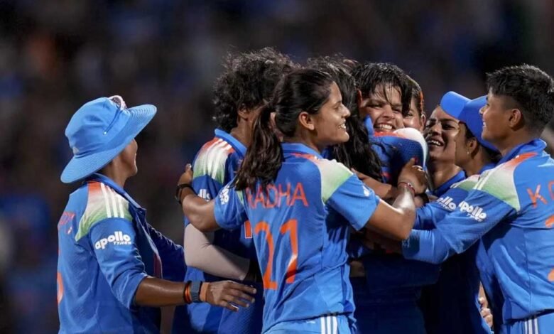 टीम इंडिया की शानदार जीत से गदगद ओपी चौधरी, महिला क्रिकेटरों को दी बधाई 4 6A 203