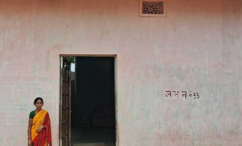 सपनों का आशियाना बना प्रधानमंत्री आवास 4 8A 231