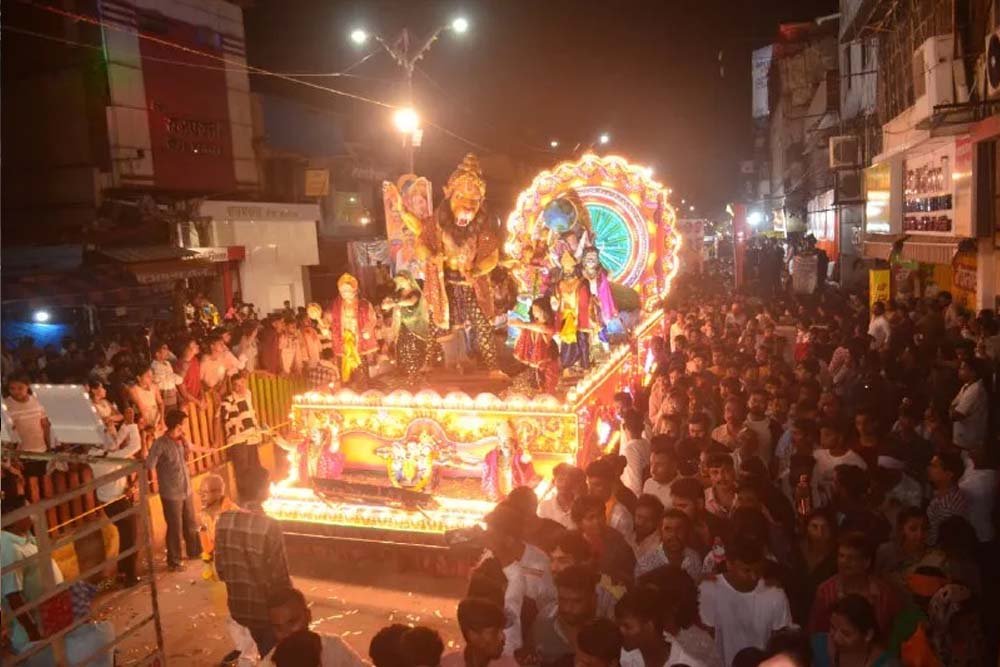 Raipur झांकी चल समारोह को लेकर कड़ी सुरक्षा, 2000 पुलिसकर्मी तैनात; शराब बिक्री पर रोक 1 Chhattisgarh News 02 3 18