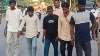 Bilaspur बवाल केस में पुलिस की सख्ती, 5 आरोपियों को लेकर निकाला गया जुलूस 1 Chhattisgarh News 04 1 3