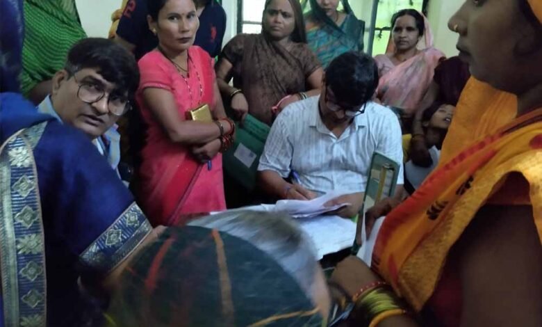 CG में वायरल फीवर का कहर! रोजाना हजारों मरीज पहुंच रहे अस्पताल, बुखार-बदन दर्द की शिकायत 8 Chhattisgarh News 06 3 3