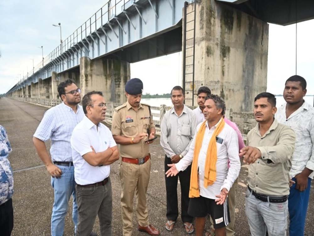 Chhattisgarh News 08 2 15