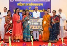 Mahila 01