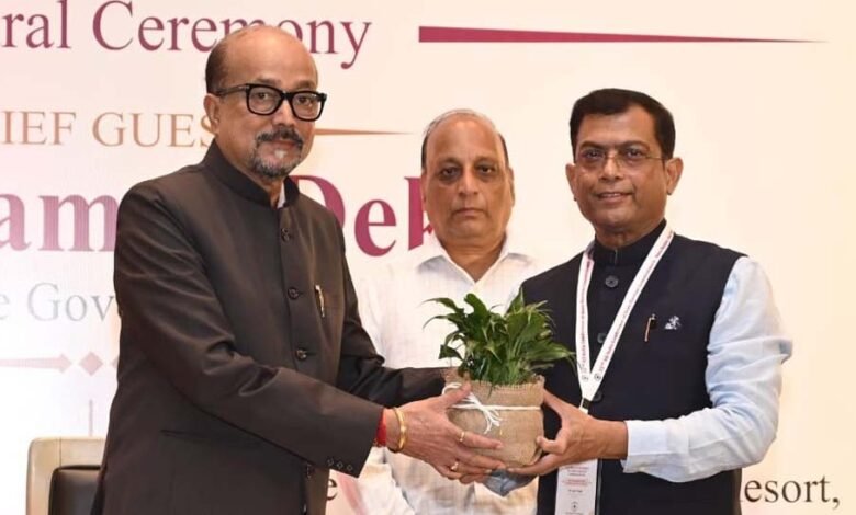 नवा रायपुर में राज्य निर्वाचन आयुक्तों के 32वें अखिल भारतीय सम्मेलन का राज्यपालरामेन डेका ने किया शुभारंभ 2 Theka 05